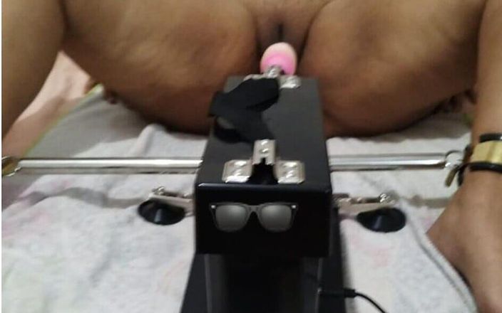 Vaca_chichi: Fuck Machine Leads Me to Have Multiple Orgasms