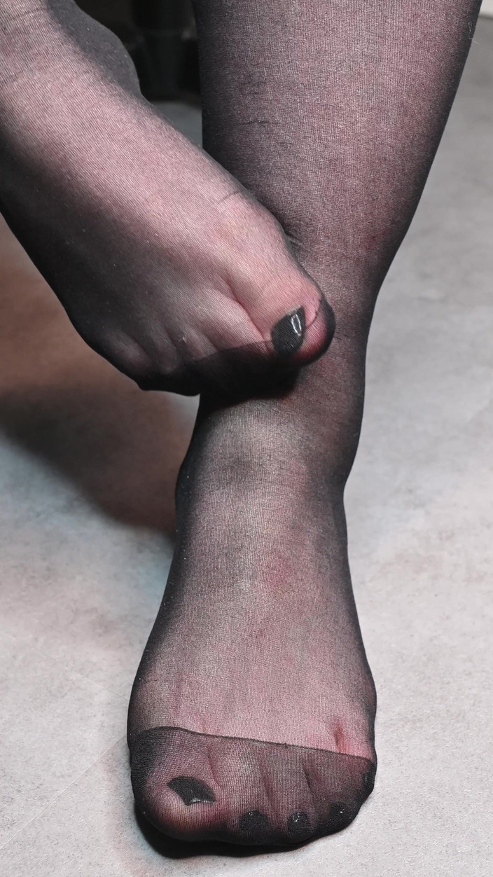 Sexyskyfeet: ASMR 나일론 발이 매우 편안하고 동시에 욕구를 자극합니다 4K 나일론 발 유출