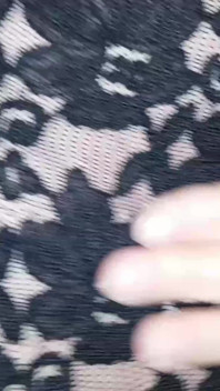 Dani_leg tain pentihoj aur steap stoking men apni seksi tangon ko starit kiya