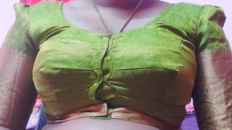 Desi Mohini: Kamuk sutra si tante seksi india zoya dientot habis-habisan sampai...