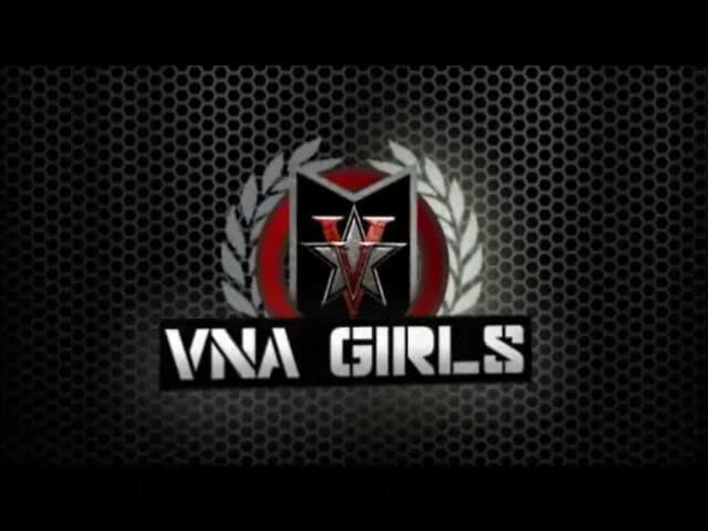 Angelina Castro: Angelina Castro čas na kundičku u bazénu