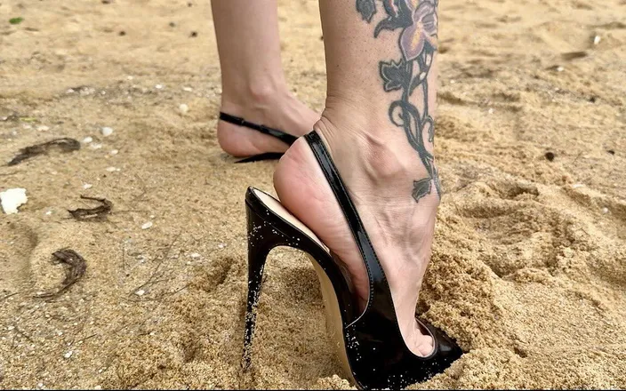 Julia domaina: Black Classic Stiletto High Heels with No Back, 12 Cm Heels...