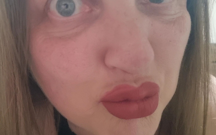 WeAreFukBunnies: Labios de polla