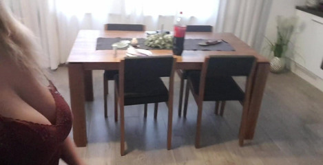 Katerina Hartlova: An einem schnellen morgen echt