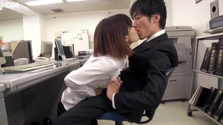J-Cams: Joining a Female-led Team, I Was Puzzled by a Senior...