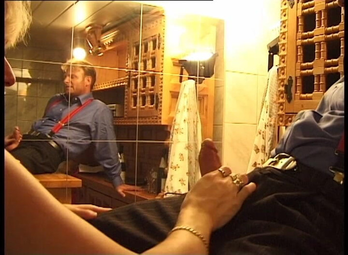 YOUR FIRST PORN: Zwei Muschis Und Ein Schwanz - twee kutjes en één pik