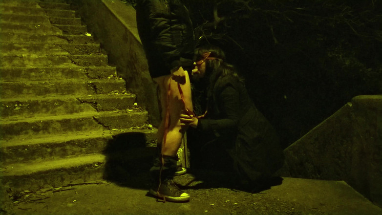 Toilet Mommy: Жена Со Страстью Обожает Сосать Хуй