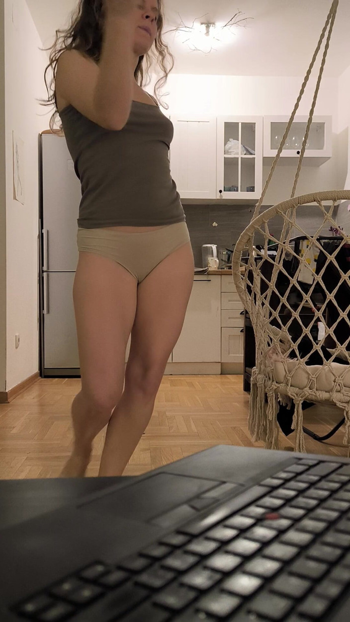 FenekManul: Home Princess Wants to Dance