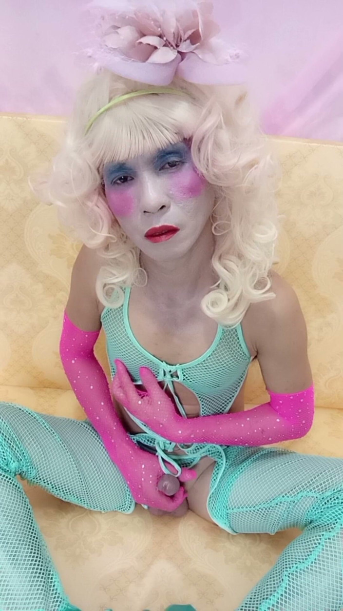 nguyen dang thien tri: Oanh le transgender seksi kıyafetler giyiyor porno yapay bir sopayla...