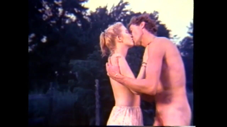 Vintage Usa: Two Hot Vintage MILFs Fucked and Cummed on Hairy Pussy...