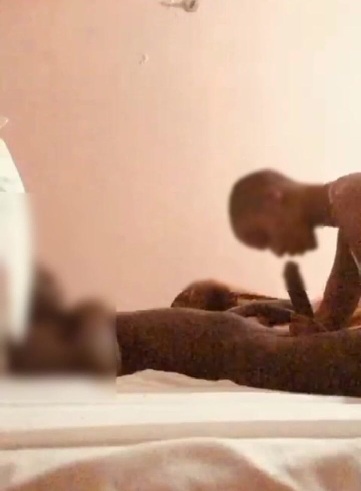 Dzaddy long strokes: Büyük götlü zenci orta yaşlı seksi kadın misyoner pozisyonunda sikiliyor