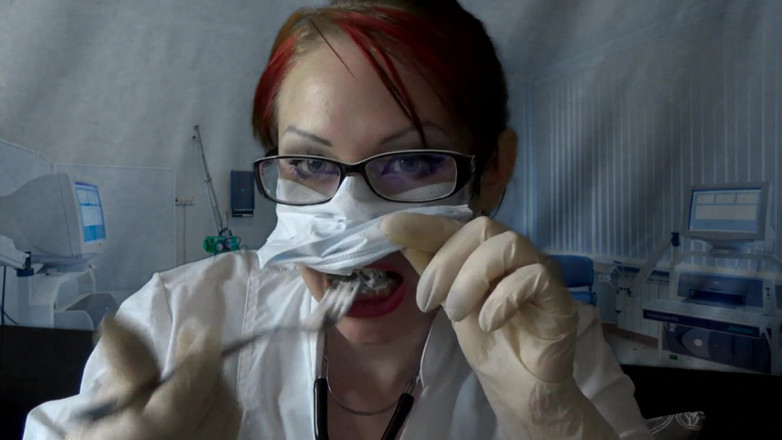 Goddess Misha Goldy: Doctor eating in medical mask and gloves