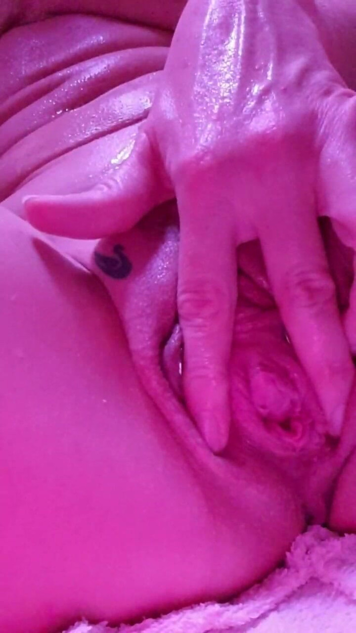 JulieEroticDress: Sauna kutusunda orgazm