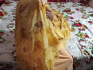 Lalita Singh: Beautiful Indian Bhabhi Pissing with Sex Hindi Audio
