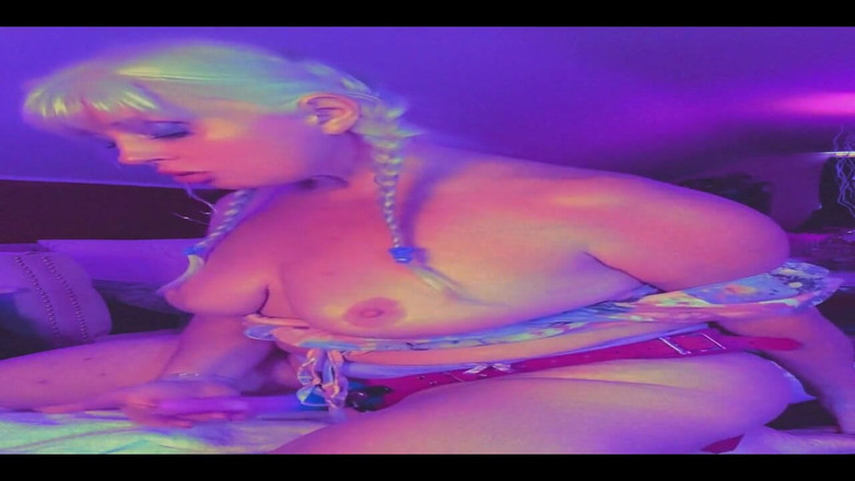 PaintedRose: Polibek mámy dommy dick