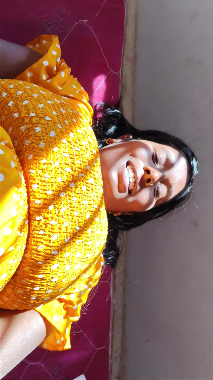 Premi pooja: 인도 바비 섹스 - 임신한 여동생을 도시 주변에서 법으로 데려가서 바비가 법으로 남매를 보지에 삽입하게 해줍니다.