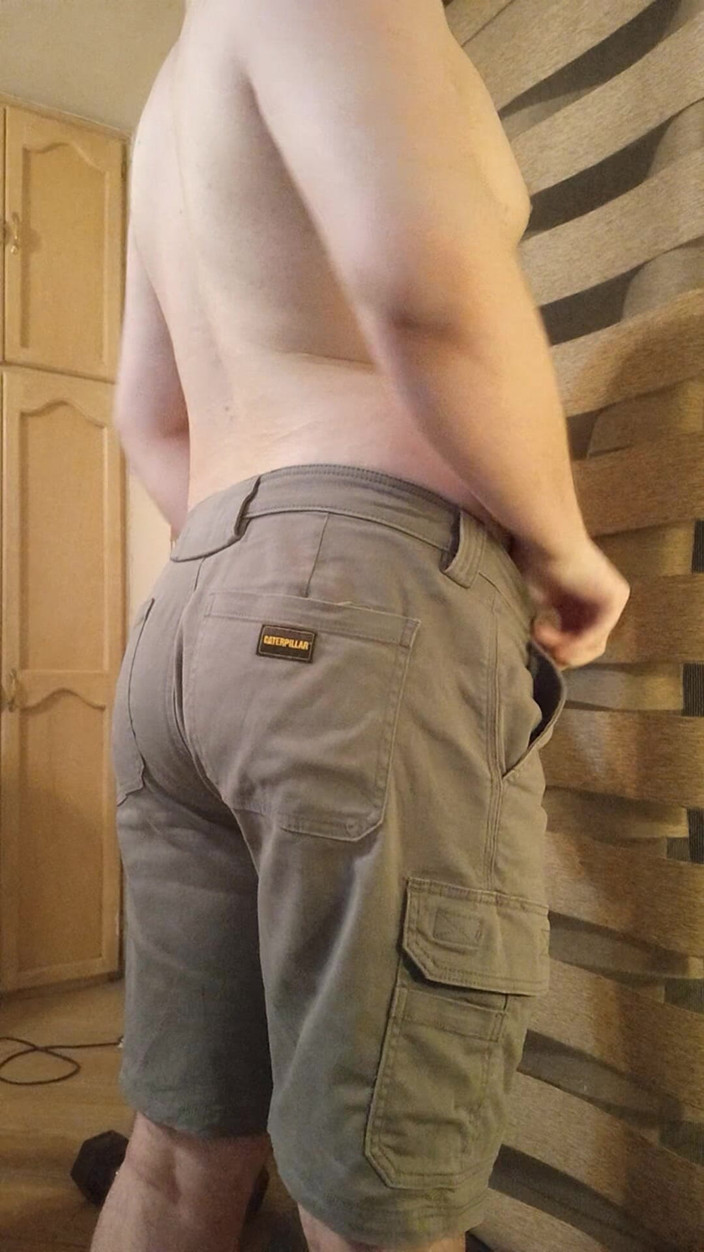 Himbo_Fox: Мускулистый жеребец поднимает тяжести