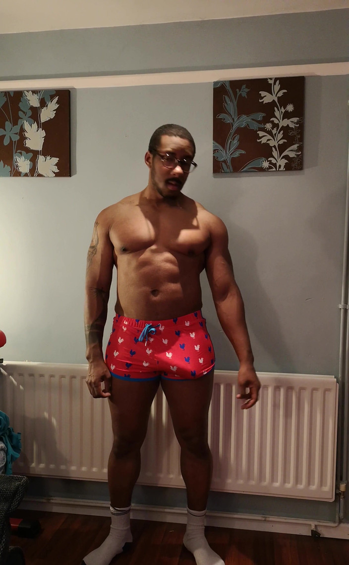 Amadeus: このショートパンツ、大好きです。アマデウス・モード