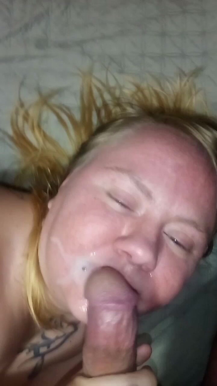 JolisaXXX: Compilația de spermă pe față a soției