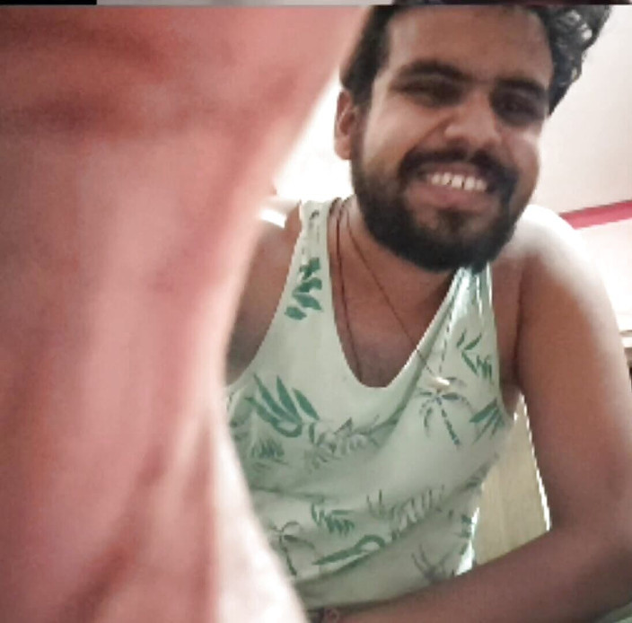 IsmaatDeva: 单人自慰视频 2