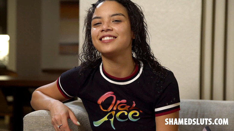 Shamed Sluts: Troie shamed - Maya bijou - la cheerleader infedele viene sbattuta