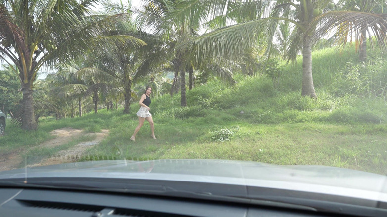 Kriss Kiss: Muie profundă în mașină în timp ce nimeni nu se uită! Riscant,...