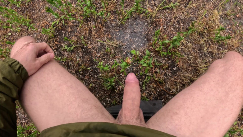CumPearls: Urbex Cumshot