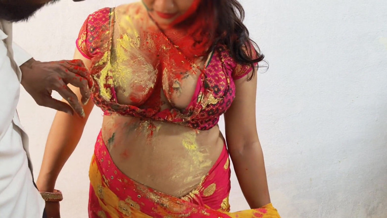 Happyhome: Wife Cheated Her Husband and Played Holi and Got Fucked...
