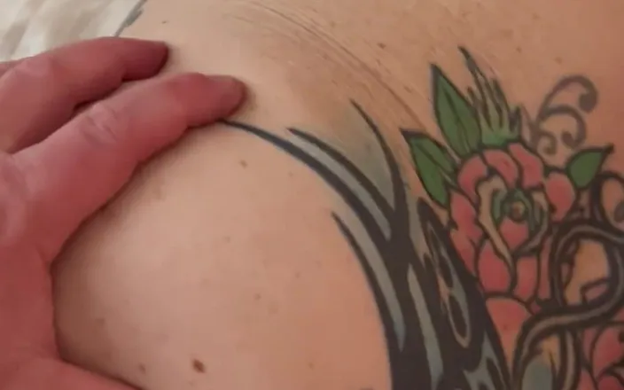 DirtyRedHooker: Quick Morning Fuck!