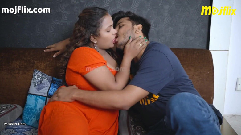 Hotxx naked film: Hot Desi Indian Bhabhi Full Naked Sex with Devar Hindi...