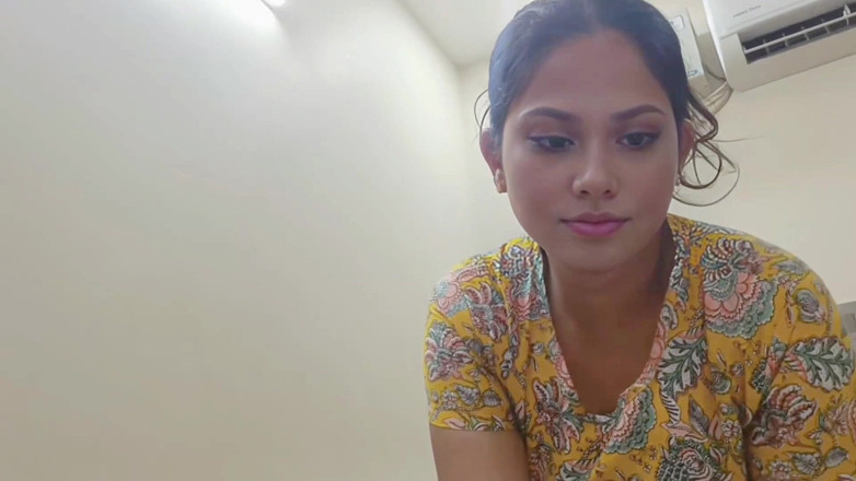 Desisexqueen: Desi Cute Beautiful Student Gives Blowjob and Mouth Filled with...