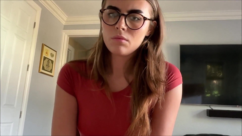 Alex Adams: Little Step Sis Proves She's Not a Nerd - Selina Bentz -...