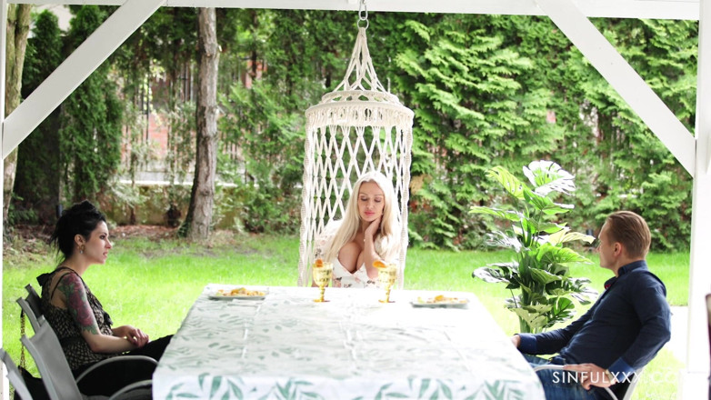 Sinfulxxx: Bad & Breakfast 2