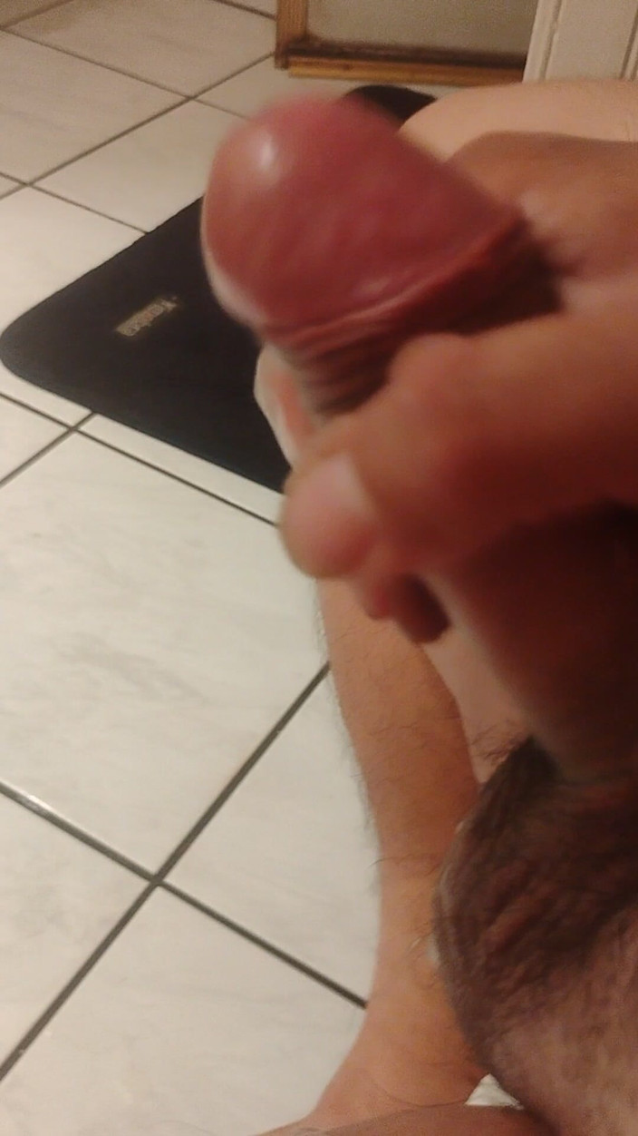 Tittyluver933: Dói quando eu me masturbo e quando eu gozo meu...