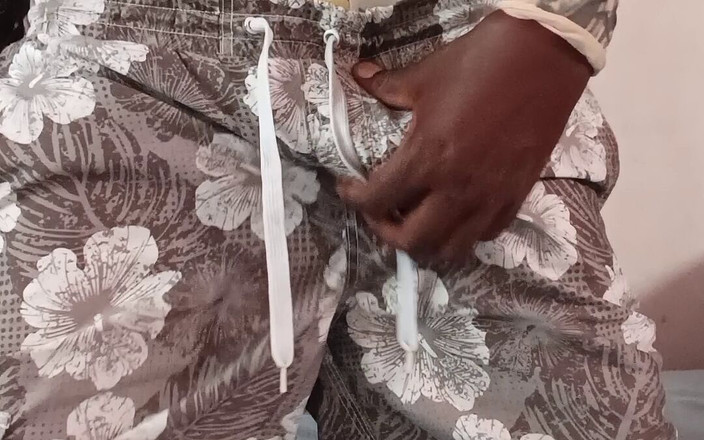 Kenyandick: Allt jag har är en hård svart kuk till henne denna...