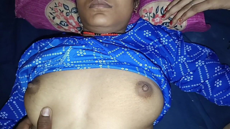 Ramashish: Desi indická vesnická prsa show