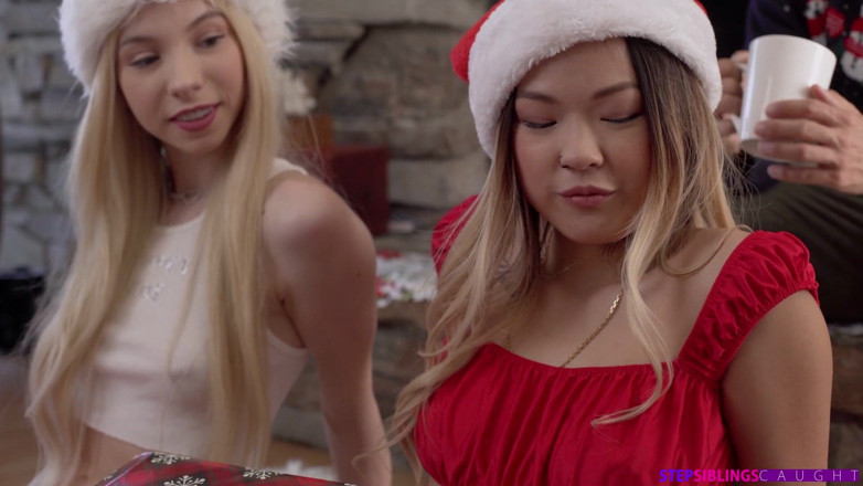 StepSiblings Caught: Pussy in a Box - S15:e8