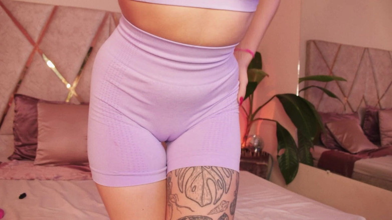 CoralTrip: Camel Toe și Butt Bounce