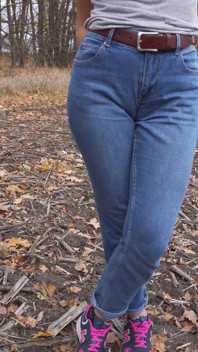 MILF Teasing Her Big Cameltoe in Blue Jeans Outdoors