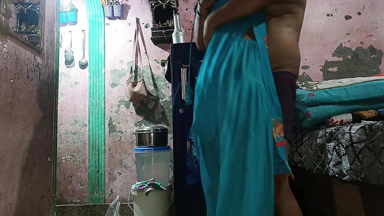 Nightqueen---7838: Tiba-tiba suami datang bertugas dan menjadi mood dan meninggalkan isteri