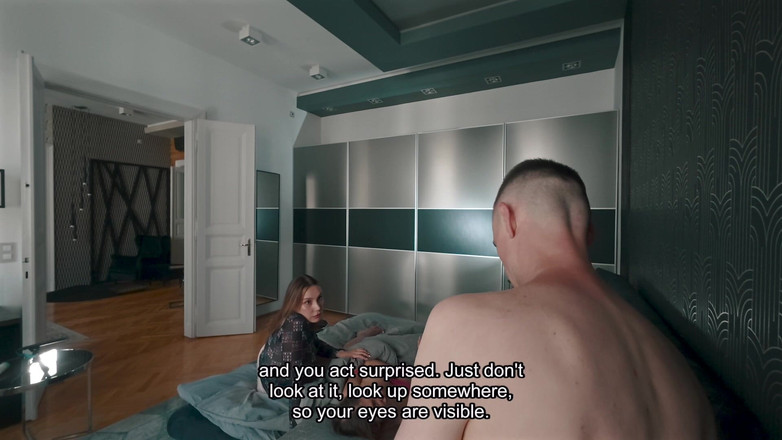 KissCat: S5e4 Bts Pt1: Nevlastní máma a Fanta Sie kouření Příprava...