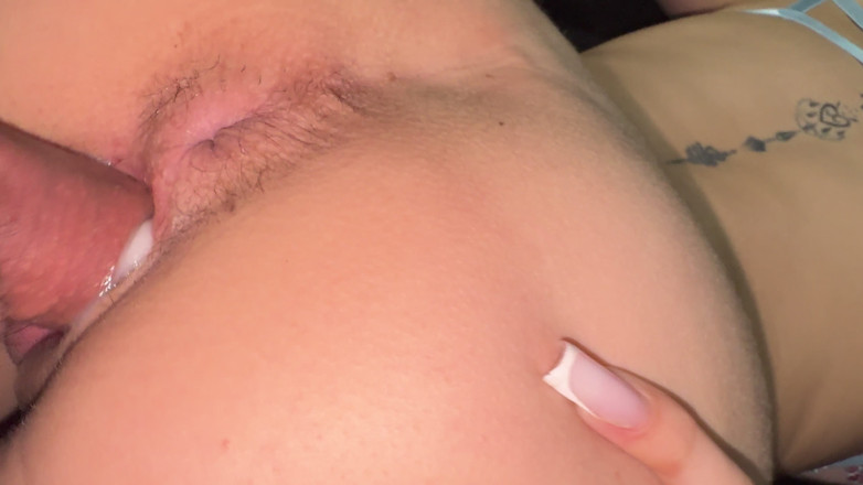 18StepsisterAnal: Chatte d’écolière de 18 ans parfaite vs première bite monstrueuse (ajoutez-moi des...