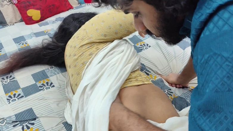 Vaigavarun45: カップルホットファーストナイトロマンス