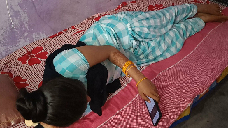 YOURAMRITA04: Heiße 20 jahre alte indische bhabhi betrogen ihren ehemann