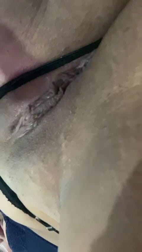 Kimitiki_hot: Zlobivá blondýnka si hraje s její kundičkou