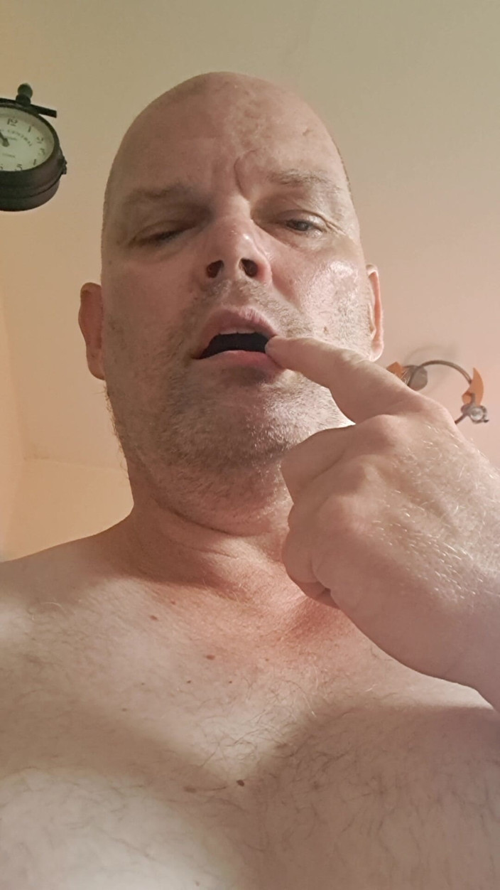 Fickspecht: Will the Slut Become a Whore?