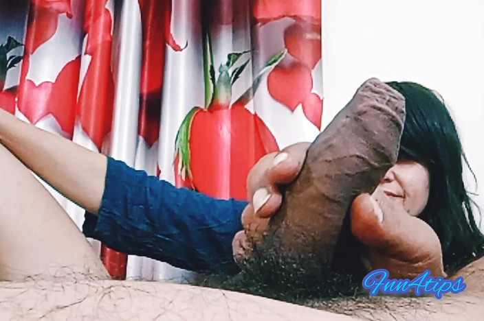 Bolly Karma: Грудаста шлюха дарує коханцеві просто вид