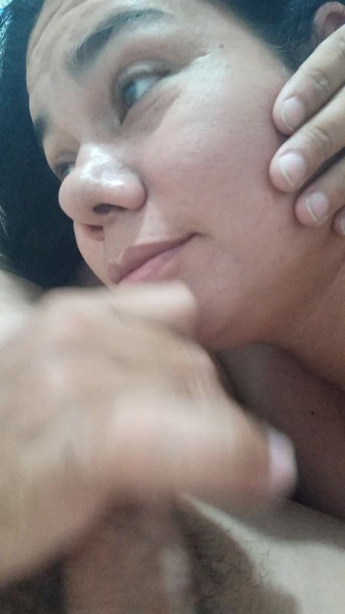 Valkyrie and Luigy Couple: Isteri seronok menghisap