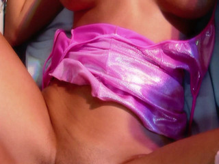 THAGSON: Adegan awek sensual 2 - si rambut coklat bertetek besar dengan pepek...