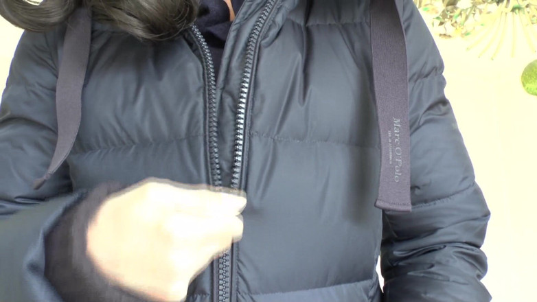 Lady Victoria Valente: Test na zip na tmavě modrém péro, Lady Victoria Valente